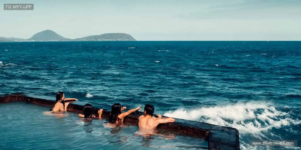 弹幕狂欢，万人同屏共热血！💬🔥